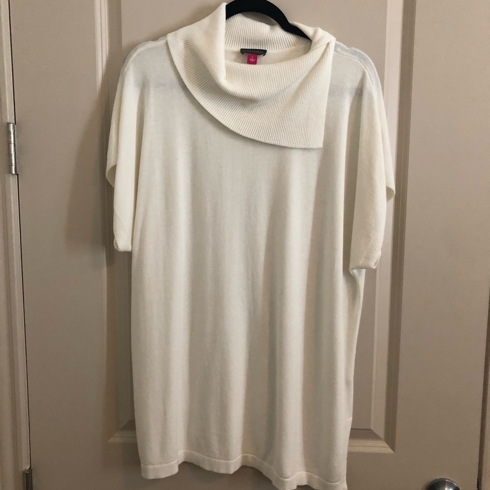 NWOT VINCE CAMUTO short-sleeved dolman sweater